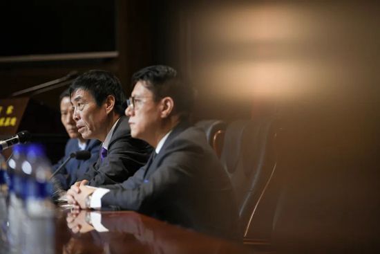 随后艾默里奇表示不愿再回忆这部续集